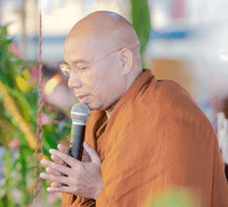 ၸဝ်ႈၶူး Dr. ပၺ်ၺႃသီရိ သၢႆပွၼ်